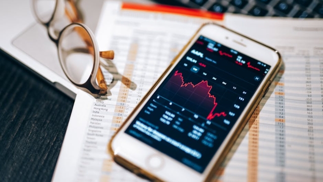 Introduction to Blockchain Technology in Financial Services