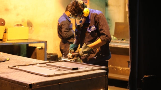 Understanding the Role of Pool Skimmers in Water Maintenance